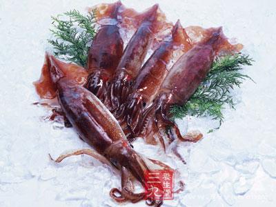 鱿鱼适合老人墨鱼滋补女性