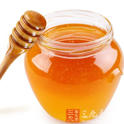 蜂蜜可促进消化吸收，增进食欲，镇静安眠，提高机体抵抗力，对促进婴幼儿的生长发育有着积极作用