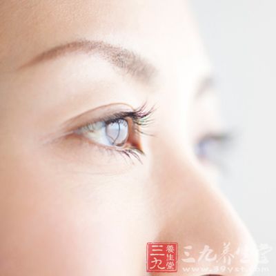 如何从你"眼屎"看身体病症