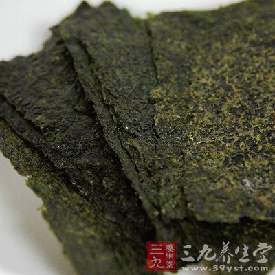 多食海苔会引发疾病海苔确实在营养的角度上讲比较好，因为其中青少年容易缺乏的碘、铁、锌的含量都比较不错。