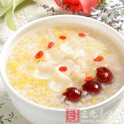 菊花粥:菊花60克,粳米100克,先将菊花煎汤,再同煮成粥。 菊花粥:菊花60克,粳米100克,先将菊花煎汤,再同煮成粥。