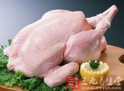 鸡肉有温中益气、补虚填精、健脾和胃、活血通脉、强筋骨的功效，是补血益气、滋补身体的佳品