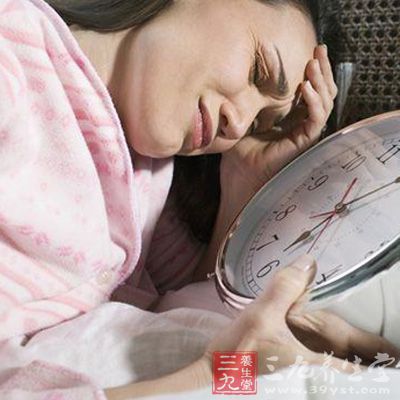 睡眠不好、皱纹增多的女性