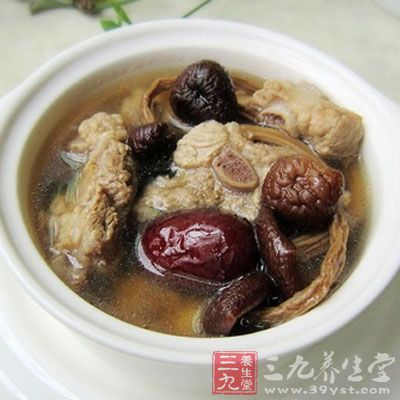 红枣茶树菇排骨汤