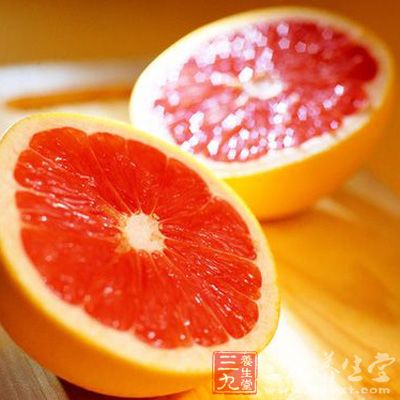 葡萄柚的成分和其他柑橘类水果几乎完全相同