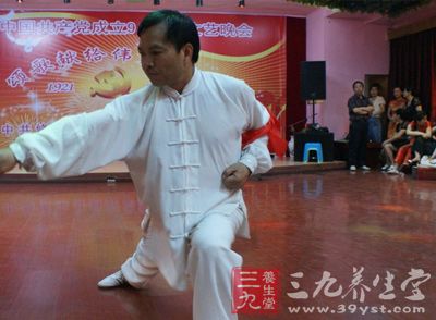 杨氏太极拳 40式演练视频