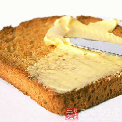 黄油面包片比炸薯条更健康