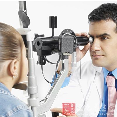 彩色隐形眼镜劣质可致角膜溃疡(2)