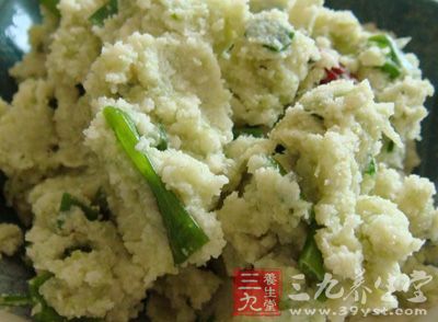 豆腐渣中还含有丰富的纤维素、果胶、木质素,可有力地吸附食物中的致痛物质,促进肠蠕动,防止动脉粥样硬化、高血压、冠心病等。 豆腐渣中还含有丰富的纤维素、果胶、木质素,可有力地吸附食物中的致痛物质,促进肠蠕动,防止动脉粥样硬化、高血压、冠心病等。