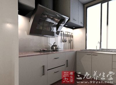 厨房里的一氧化碳,主要来自燃料未能充分燃烧及烹调产生的油烟,这是厨房空气中主要污染物之一 厨房里的一氧化碳,主要来自燃料未能充分燃烧及烹调产生的油烟,这是厨房空气中主要污染物之一