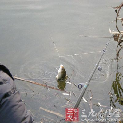 所谓小阳春，是指在冬季北上暖湿气流形成，南下寒潮还没有产生时，既无霜冻，也无雨雪，风和日丽，艳阳高照