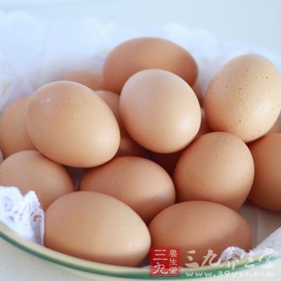 鸡蛋里的某种蛋白会和牛奶里的某中营养成分相互反应