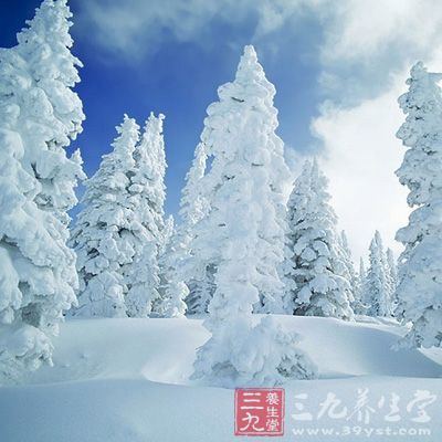 大雪時(shí)節(jié)，除華南和云南南部無(wú)冬區(qū)外，我國(guó)遼闊的大地已披上冬日盛裝