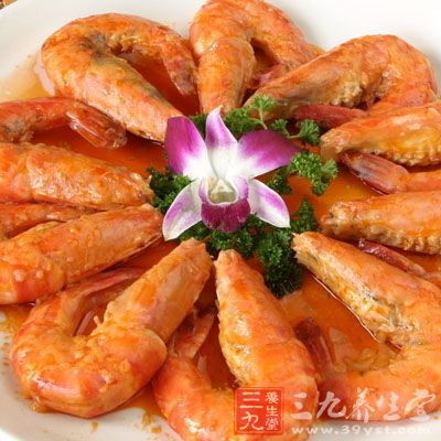 經(jīng)常吃魚、蝦等海產(chǎn)品。