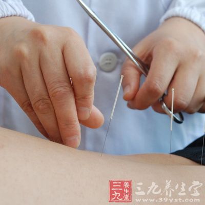 邪实、偏热、暴泄之患者：可用黄连素穴位注射