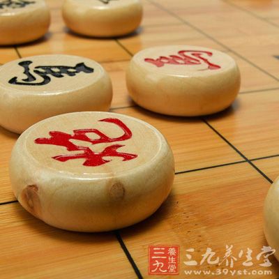 弈棋频仍，既免瞎带之着，又可步法纯熟，熟能生巧