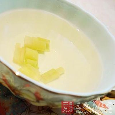 功效主治：健脾安神，清心降火，止咳化痰