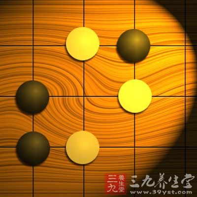 围棋纵横19路，其变化近乎于无穷大