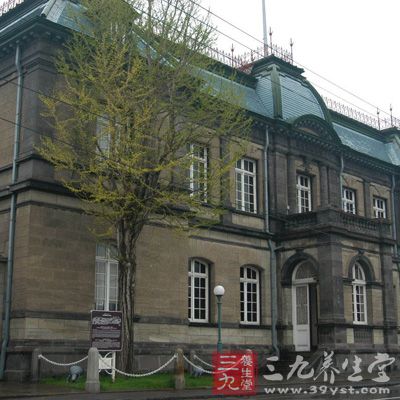 小樽市博物馆建于明治26年，原为小樽的旧仓库