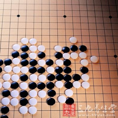 围棋是一种复杂的、有趣的竞技运动