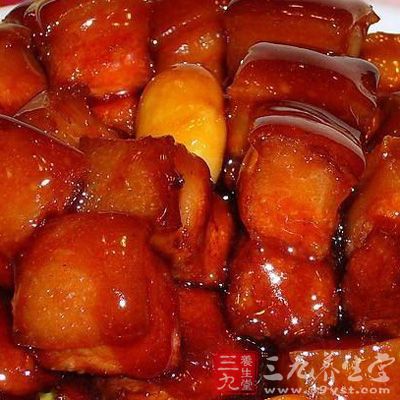 即使到了手术后第10天，机体能承受软饭时，也不能过早食入油腻食物