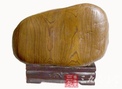 《本草求真》:禹余粮功与石脂相同,而禹余粮之质,重于石脂,石脂之温