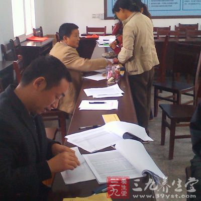 中国人均住宅_中国人均医疗投入(2)