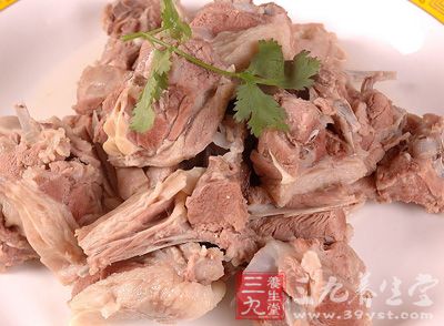 羊肉含有丰富的脂肪、蛋白质、碳水化合物