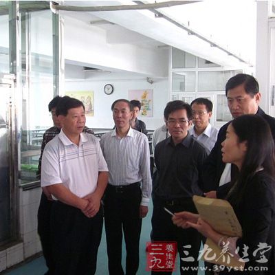 工厂食堂菜谱大全_工厂食堂人均面积