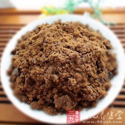 紅糖具有益氣養(yǎng)血，健脾暖胃，驅(qū)風(fēng)散寒，活血化淤之效