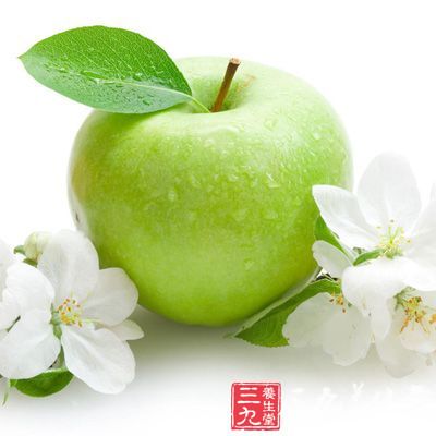 青苹果含有大量的维生素、矿物质和丰富的膳食纤维