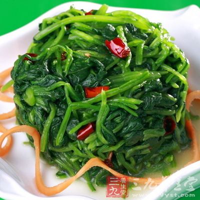 熗菠菜是很好的美容養(yǎng)顏食譜