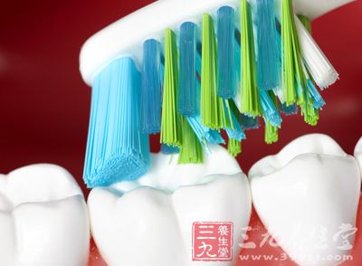 研究发现,口腔卫生与慢性阻塞性肺病(COPD)之间存在关联性 研究发现,口腔卫生与慢性阻塞性肺病(COPD)之间存在关联性