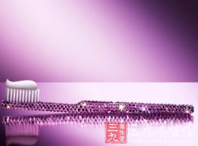 不建议孕妇使用药物牙膏