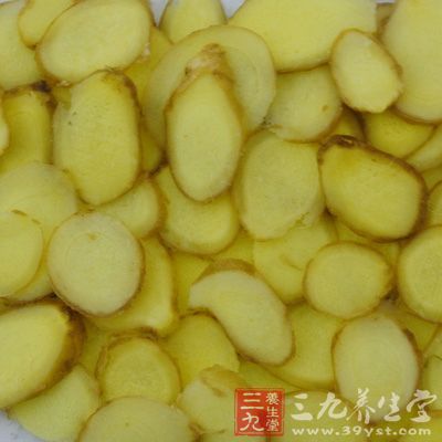 蔥段50克，姜塊30克，花椒大料適量，鹽25克，味精25克