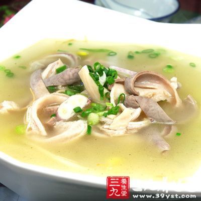 核桃肉煲牛月展湯