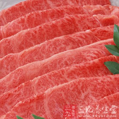 牛肉500克，砂仁、陈皮、桂皮、胡椒粉各5克，生姜20克