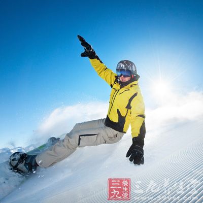 科爾蒂納驚險(xiǎn)的滑雪道要數(shù)Forcella Staunies，被譽(yù)為難度極高的滑雪道