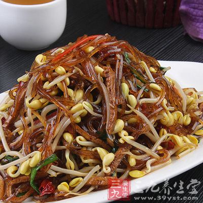 黃豆芽炒粉條營養(yǎng)豐富