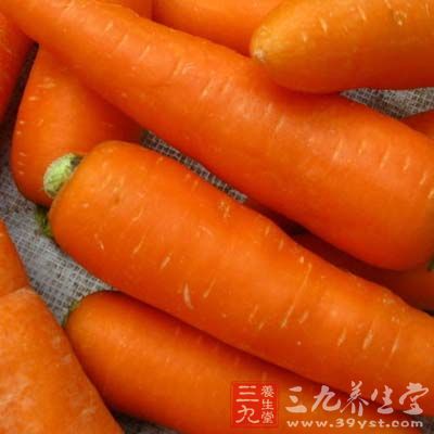 萝卜不可煮得太烂,斩时要细匀,挤干水分 萝卜不可煮得太烂,斩时要细匀,挤干水分