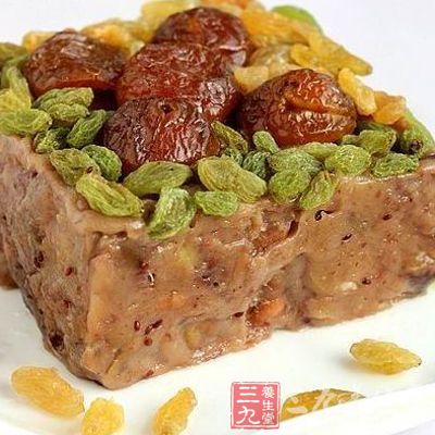 一般人群均可食用切糕。适宜体虚自汗、盗汗、多汗、血虚 一般人群均可食用切糕。适宜体虚自汗、盗汗、多汗、血虚