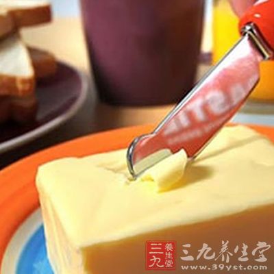 人造黄油又称麦淇淋(英语mar-garine的音译)