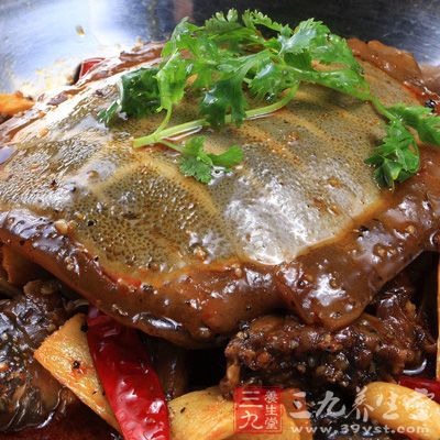 甲魚滋膩，久食敗胃?jìng)?，?dǎo)致消化不良