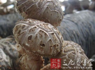 香菇大家都不陌生,干香菇则就更熟悉了 香菇大家都不陌生,干香菇则就更熟悉了