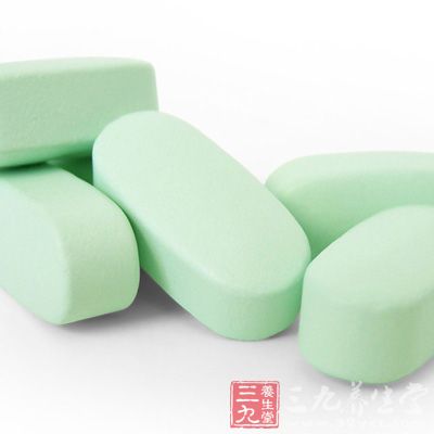 西方許多企業(yè)都在利用許多中藥提取，研究人工合成藥品