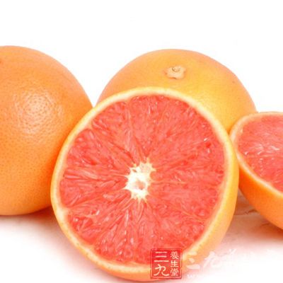 对于体质虚寒、血压低的人群不建议食用葡萄柚绿茶 对于体质虚寒、血压低的人群不建议食用葡萄柚绿茶