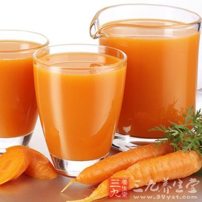 长期对脂肪的吸收不良，如患有消化系统疾病