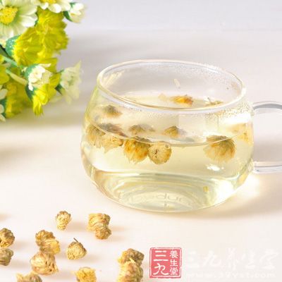 金银菊花茶有效地帮助去除身体热气，驱走燥热