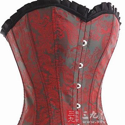 再加上一些不称职的健身教练教授所谓的&ldquo;塑身衣减肥训练&rdquo;