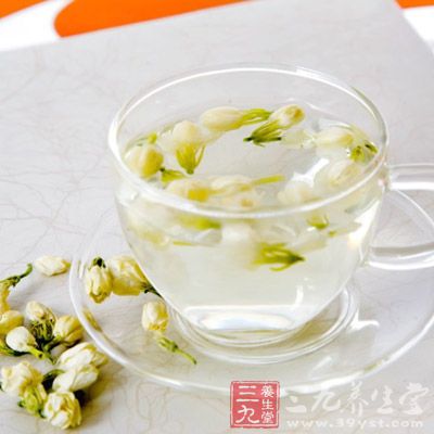 茉莉花5克、白糖10克